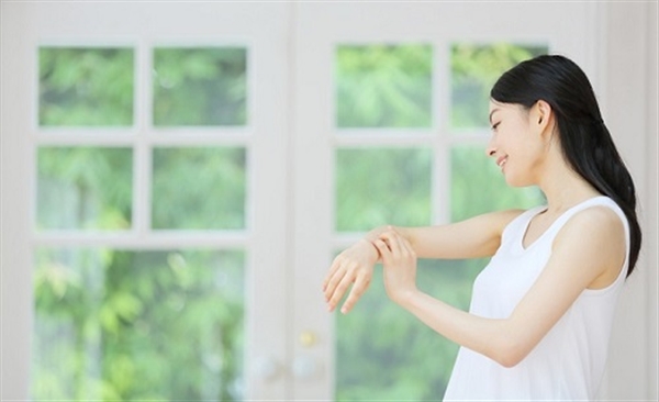 忙しい会社員でも無理なく続く！BIFIRAL（ビフィラル）で始めた、1日1粒の手軽な腸活習慣